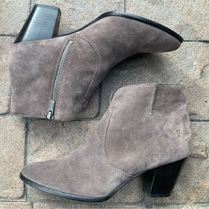 FRYE | Jennifer Bootie Suede Ankle Boot | Western | Size 9.5